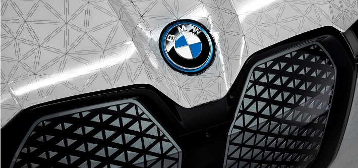 Nueva tecnología E Ink: cambio de color exterior mágico.