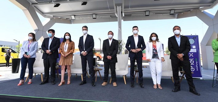 BMW Group Chile en primera electroestación de servicio