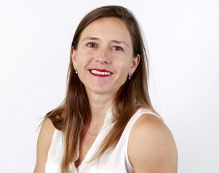 Yasna Kusanovic 