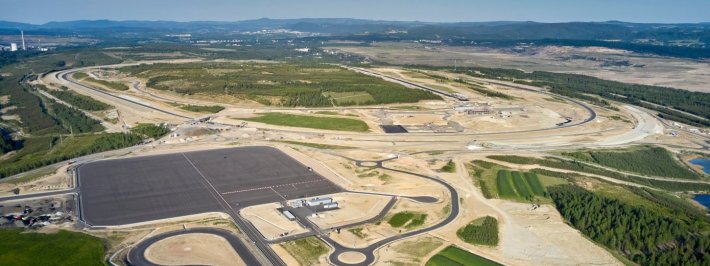 BMW Group abre sitio de pruebas para conducción y estacionamiento automatizados