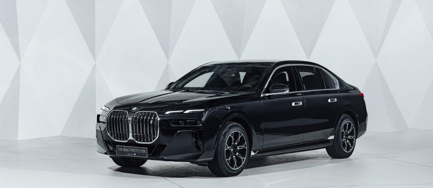 El primer BMW i7 Protection y el nuevo BMW Serie 7 Protection.