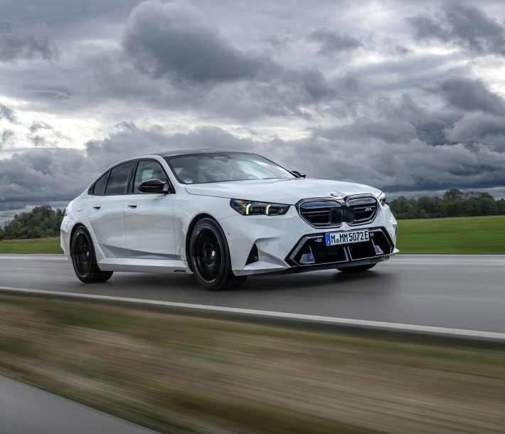 BMW M5: El Deportivo Híbrido Enchufable que Revoluciona