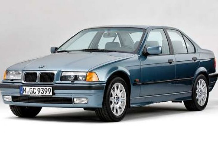 LA TERCERA GENERACIÓN (BMW E36)