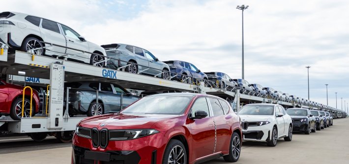 La planta de BMW Group en Debrecen produce el BMW iX3 número 50,000