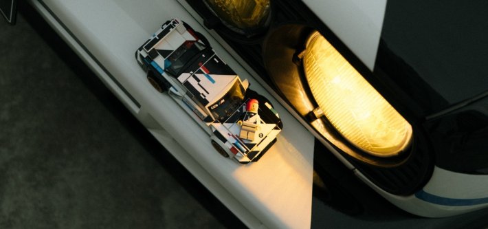 BMW Group y LEGO Group celebran al BMW M3 E30: una leyenda nacida en la pista de carreras