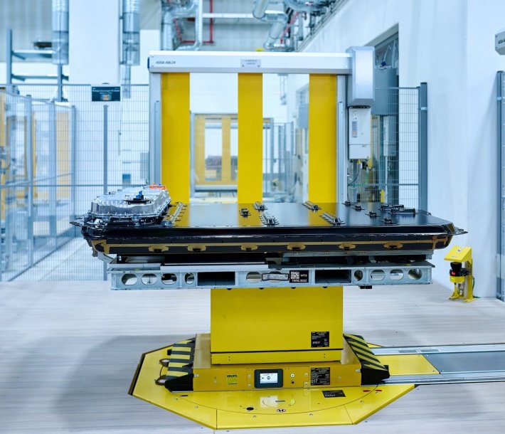 Reconocida como una “Tecnología Innovadora Global” en el WNEVC 2026, la batería Gen6 de BMW Group destaca en sostenibilidad y eficiencia. Un componente crucial de la Neue Klasse que se fabricará en la Planta de San Luis Potosí en México.