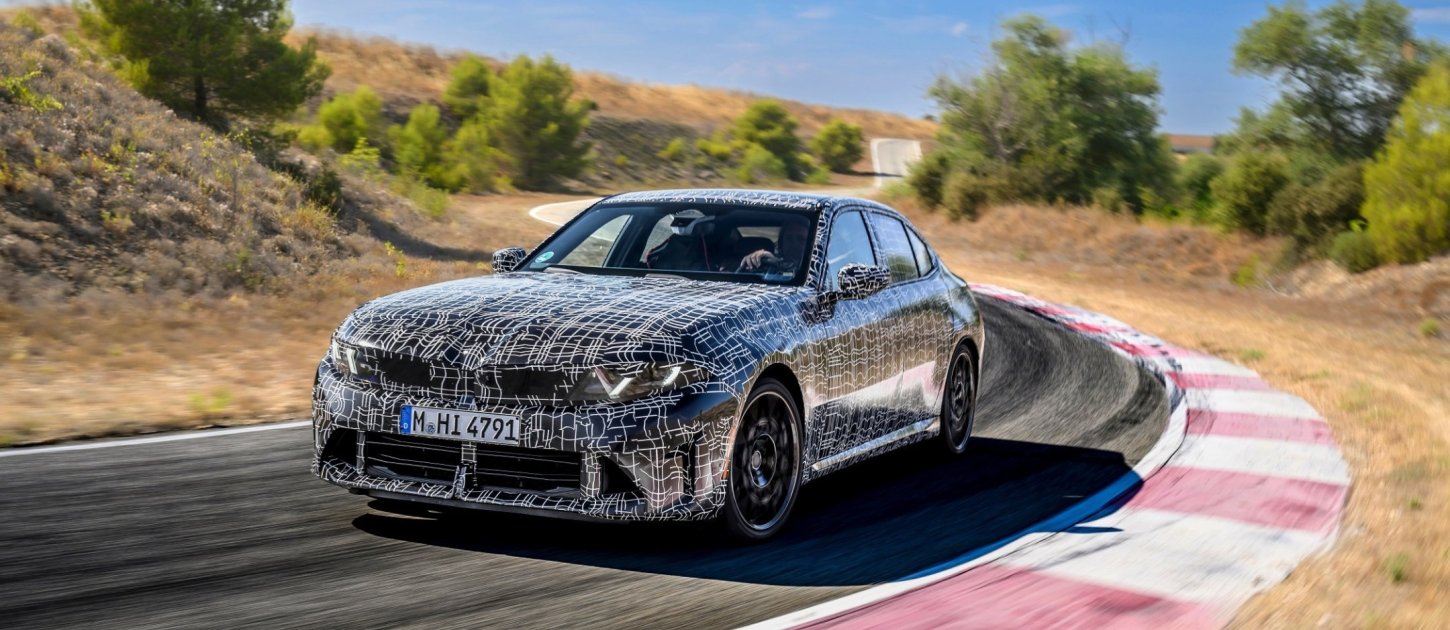 El nuevo BMW Serie 3 con motores de cuatro y seis cilindros completa su última ronda de pruebas de dinámica de conducción veraniegas en las pistas de Miramas.